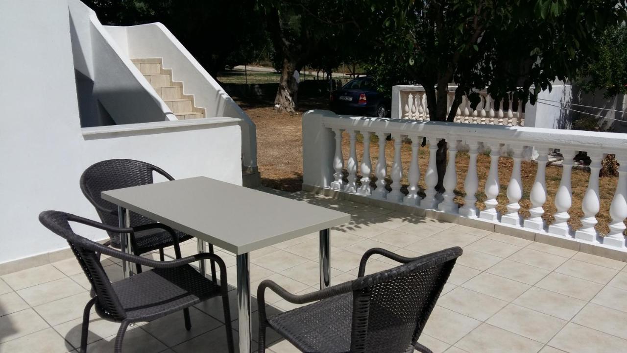 Natalia Apartment Lixouri Exterior photo